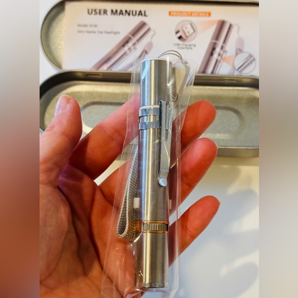 Cat Laser Toy NWOT Kitten Feline toys Silver handheld laser device  exercise toy